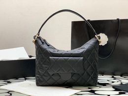 2023 new women's underarm bag high-end customized quality handbag capacity is very recommended all the fashion trend