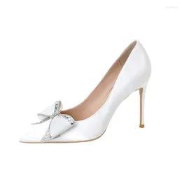 Dress Shoes Elegant White Rhinestone Bow Silk Wedding Bride 2023 Spring Shallow Thin High Heels Pumps Women For Party Model Office