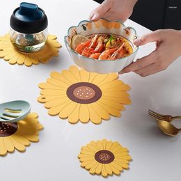 Table Mats Sunflower Insulated Placemat Silicone Anti-ironing Bowl Mat Household Heat-resistant Pot Coasters