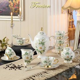 Mugs Camellia Bone China Coffee Set British Porcelain Tea Ceramic Pot Creamer Sugar Bowl Teatime Teapot Cup Mug Coffeeware y231201