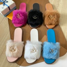 Designer Fluffy slippers Scuffs Coloured furry womens slipper slides Cony hair Cute slippers classic Metal clasp for lock head Fashion women's slippers four seasons