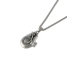 Pendant Necklaces Vintage Style Retro Titanium Steel Necklace Personalized Hip-hop Rock Record Player Trendy Men's Accessory