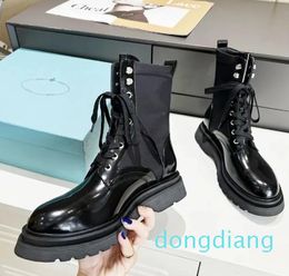 Fashion designer plaque with ankle boots motor vehicle women's black leather strike flat autumn and winter quality and leisure work