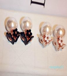 New fashion unique luxury designer double sided beautiful flower pearl elegant stud earrings for woman girls8174075