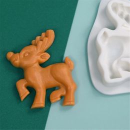 Baking Moulds Christmas Themed Silicone Mold Reindeer Tools Handmade Fondant/Cake Casting Mould For Lovers