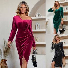 2024 Новое модное зимнее женское бархатное платье с v-образным вырезом и чистым цветом и коллекцией талии