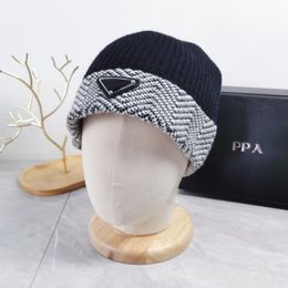 Designer Winter Beanie Woolen Knitting Skull Woven Ear Protection HatCap Warm Cuffed Plain Autumn Man Woman Outdoor Gift