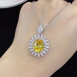 Pendant Necklaces Fancy Yellow Zircon Necklace For Women Exquisite Imitation Crystal Luxury Jewellery Accessories Party