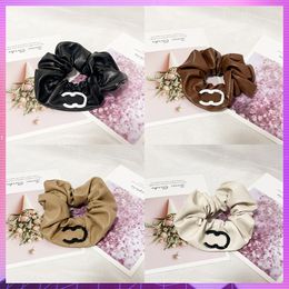 Luxury Designer Hairpin Pony Tails Holder Cauda Equina Fasciculus Women Leather Fabric Hair Jewelry Family Love Gift Side