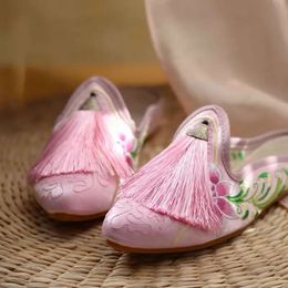 Slippers Tassel Ladies Chinese Tradition Style Slides Summer Flower Beijing Opera Cotton Ethnic Rubber Outside Lady Embroider 231201