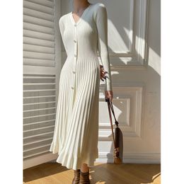 New Fashion Knitted Dress Women's Knee Length Elegant Slim Fit Sweater Dress