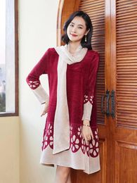 Casual Dresses High-end Velvet Red Dress Mother's Autumn And Winter Clothing Noble Western-style Larg Size Women's