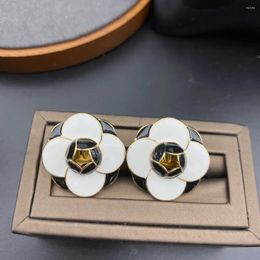 Stud Earrings Medieval Vintage Black And White Enamel Glaze Craft Simple Temperament Fashion Small Flower Shape Earring Ear Clip