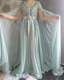 Elegant Moroccan Kaftan Chiffon Evening Dresses With Beaded Lace Appliques Cape Sleeves V-Neck Arabic Dubai Formal Party Gowns Mother Prom Dress 2024