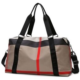 Yoga Gym Bag For Women Design Brand Travel Nylon Airport Duffel Large Capacity Clothes Holiday Weekend Handbag Sac 211102239p