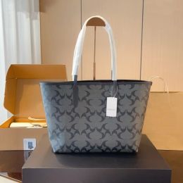 Bolsa de bolsa de luxo de alta qualidade bolsa de compras com fivela de sucção clássico padrão elegante e durável de grande capacidade de melhor mochila para viagens c bolsa