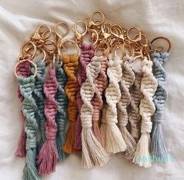 Keychains Boho Style Macrame Braided Keychain With Lobster Cord Wristlet Lanyard Key Fob Strap For Women Accessory