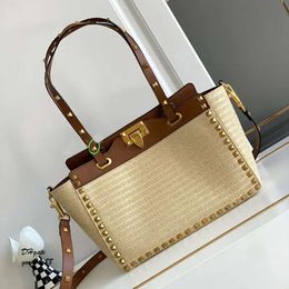Classics Shopping Summer Straw Designer Bag Basket Tote Beach Bags Shoulder Handbags Women Weave Purse Large