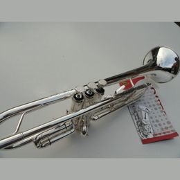 High quality trumpet Bb B flat three tone brass instrument with hard case, mouthpiece, cloth and gloves