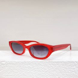 Small Red Cat Eye Sunglasses Glitter Women Designer Sunglasses Shades Sunnies Gafas de sol UV400 Eyewear with Box