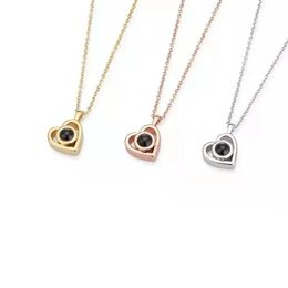 Pendant Necklaces Po Custom Necklace for Women Heart Shaped Projection Family Memory Gift 231202