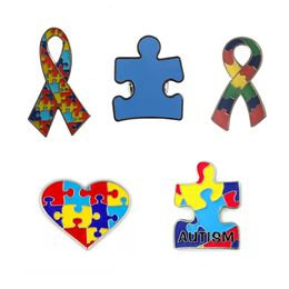 Charms Blue Autism Heart Puzzle Ribbon Lapel Badges Pins Brooches For Event Gifts Small Order10 PcsLot 231202