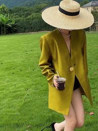 Women's Suits High-end Retro Suit Jacket Spring And Autumn Mid-length Fashion Niche Design Sense Shoulder V-Neck Blazer Top