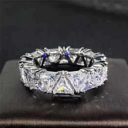 Wedding Rings Huitan Luxury Band Promise for Women Unique Triangle Cubic Zirconia Design Top Quality Trendy Jewellery Dropship 231204