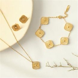 Designer pendant Jewellery female necklace bracelet earrings 3-piece set made of stainless steel 18K gold whole266d