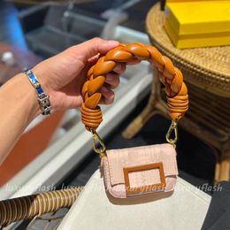 Women Latest Coin Bags Designer Retro Handbag Small Baguette Mini Clutch Chain Card Bag Luxury Tote304Q