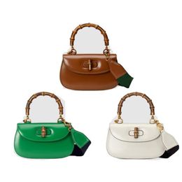 Luxurys Designers Bag Small Bamboo Handbag Canvas Super Mini Cross Body Bag 675797 Women Fashion Vintage Key Chain Wallet Classic 1880
