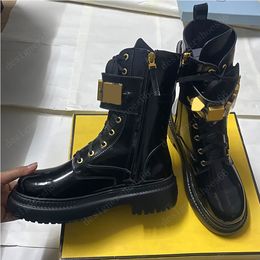 New graphy Black leather biker boots Round toe combat booties with LACES and brand letter band closure made from uppers metal logo famous brand ankle designer boot