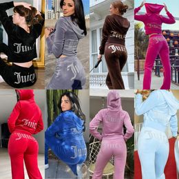 Tasarımcı Kıyafet Moda İki Parça Set Sıradan Kadınlar Sulu Set Track Suit Couture Juciy Coture Sweatsuits 2023 Yeni Sulu Trailtsuits Kadın Kadife Hoodie Pants Setleri