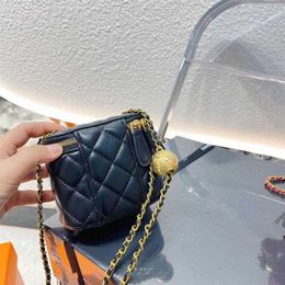New Small Channel Designers Bags Luxurys Shoulder Woman Shape Leather Handbags Temperament Versatile Messenger Bag Metal Clasp Let308j