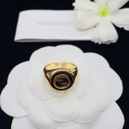 New Fashion Designer Ring Boys Gifts to Girls to Wear Gold Sliver Vintage Party Wedding Engagement Anniversary women men Christmas Classic 131074
