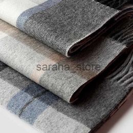 Scarves 100% Wool Cheque Plaid Scarf For Men Winter Warm Soft Neck Scarves Real Wool Classical Busniess Man Cashmere Scarf 2023 J231204