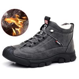 Boots Snowy boots men's 2023 winter high top thick sole warm cotton shoes work clothes versatile casual 231204