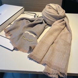 Luxury Designer Cashmere Scarf For Women Scarves Letter Gold Silver Thread Edge Autumn Winter Warm Knitted Shawl Pashmina Length 200cm