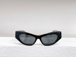 Men Sunglasses For Women Latest Selling Fashion Sun Glasses Mens Sunglass Gafas De Sol Glass UV400 Lens With Random Matching BOX 4450