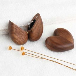 Heart Shaped Walnut Wood Ring Box Velvet Soft Interior Holder Organiser Jewellery Wooden Box Case for Proposal Engagement 210713262x