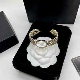 Designer Women Charm Bracelets Crystal Rhinestone Double Letter Stainless Steel Bangles Jewellery Fashion Women Elegance Jewellery B253Y