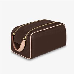 TOILET DOPP KIT POUCH Cosmetic Bags Women Portable Washing Room Beauty Box216f
