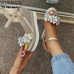 Sandals Female Fashion Flower Open Toe Sandals Dress Silver Sandals Women Rhinestone Wedges Platform Party Shoes Woman 231204