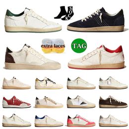 Wholesale Basketball Shoes Hot Designer OG Casual Ball Stars Shoes Black White Italy Dirty Old Vintage Mens Women SuperStar Mens Trainers Golden Gooseit Sneakers