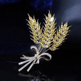 Exquisite Rhinestones Wheat Metal Golden Brooch for Women Suit Sweater Luxury Stylish Lapel Pins Jewellery Accessories Couple Gift