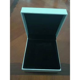 New Fashion Gift Box White Bracelet Ring Packaging Fit Original European Charm Bracelet Fine Jewelry Boxes275G