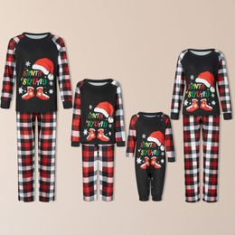 Family Matching Outfits 2 Pieces Pyjamas Set Autumn Shirt Top Trousers Parent Child Dress Christmas Outfit Long Sleeve Pant Homewear 231204