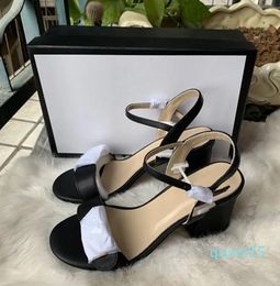 Fashion-High heeled sandals Coarse heel leather luxury Designer Suede woman Metal buckle for parties Occupation Sexy sandal