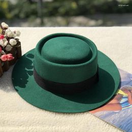 Berets Women's Wool Top Hat Elegant Ribbon Large Brim Europe Style Party Flat Bowler Gorro Autumn Winter Fedora