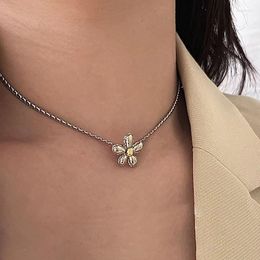 Pendant Necklaces Korean Charm Metal Flower Necklace For Women Fashion Retro Simple Punk Geometric 90s Aesthetic Jewellery